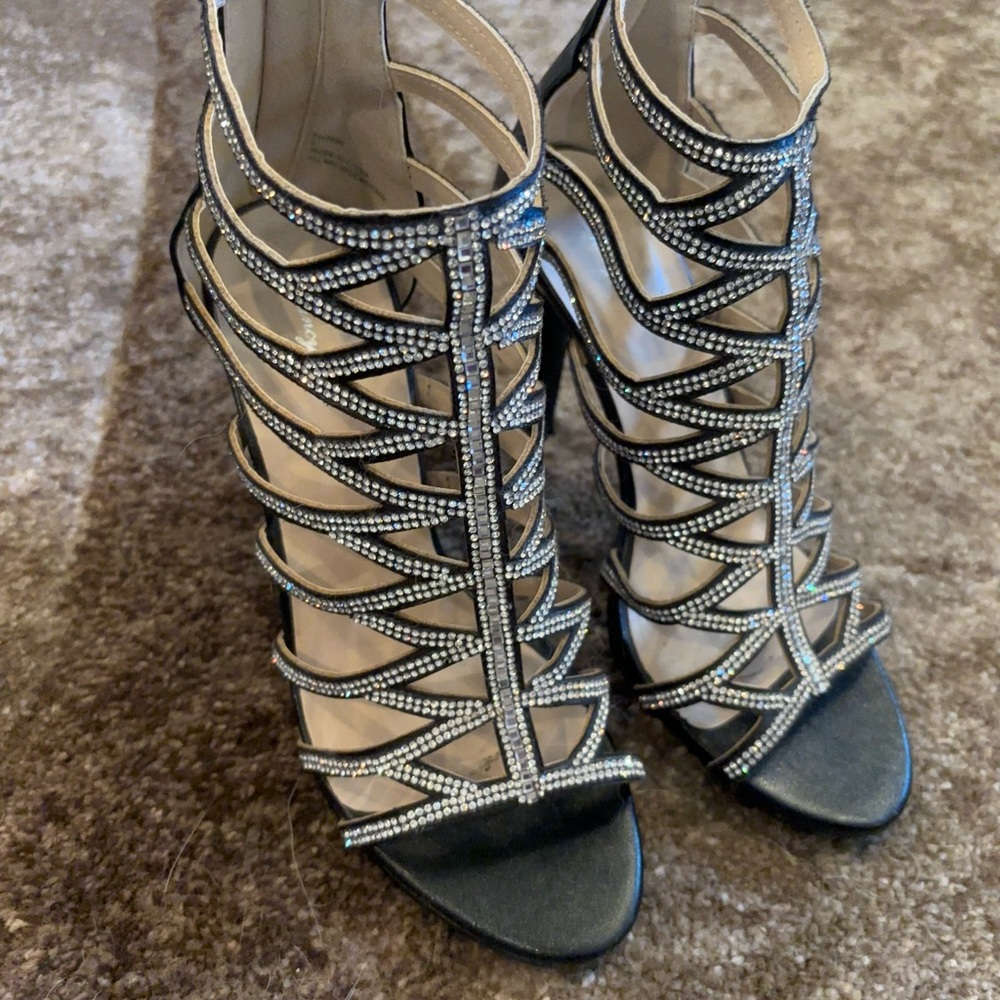 Beautiful Rhinestone High Heels Size 8 - Picture 7 of 9